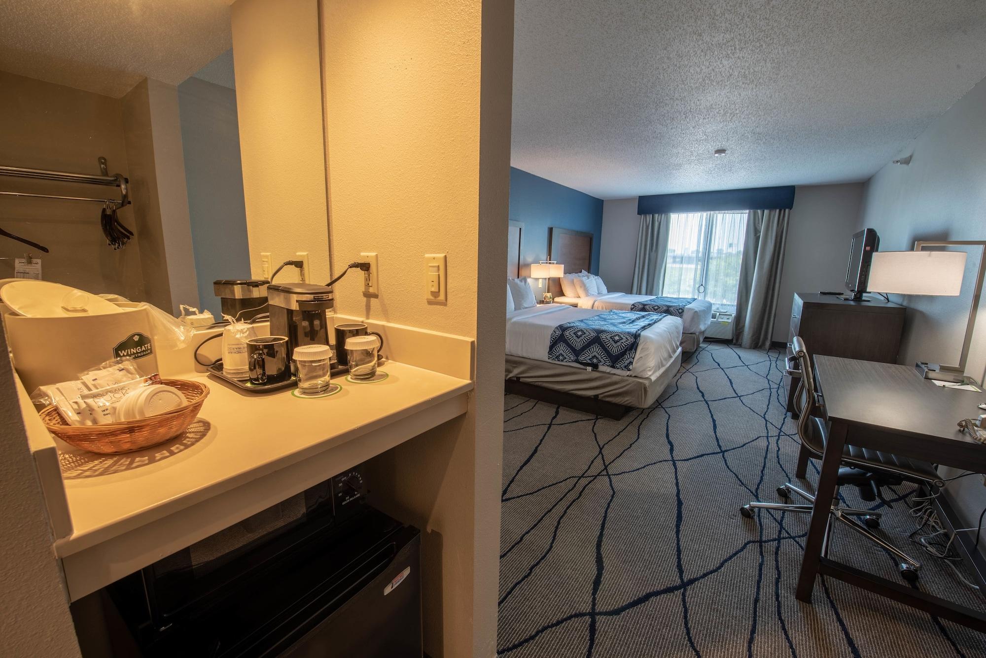 Wingate by Wyndham Indianapolis Airport Plainfield Hotel Bagian luar foto