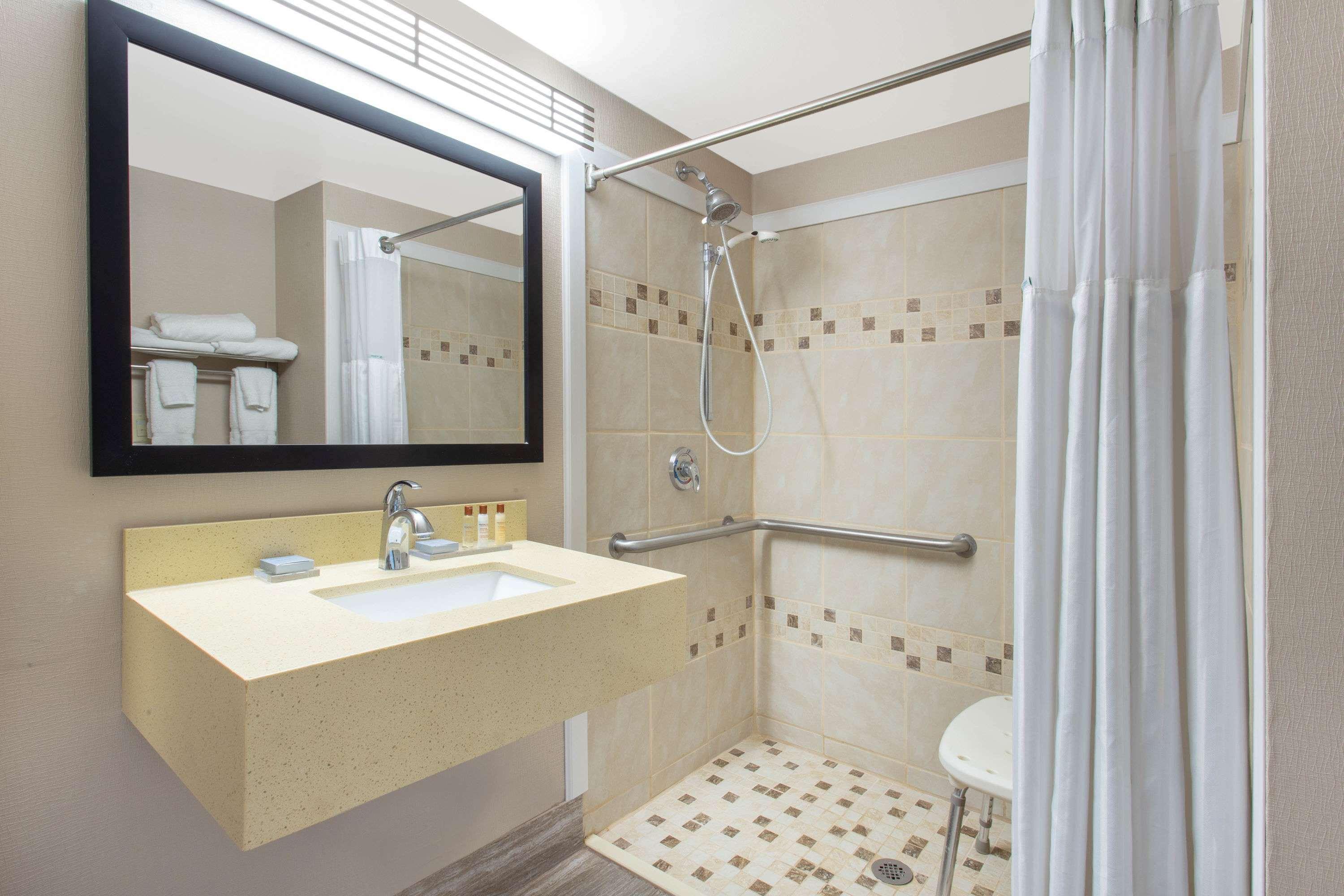 Wingate by Wyndham Indianapolis Airport Plainfield Hotel Bagian luar foto